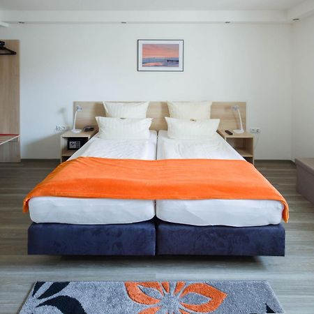 Hotel Moerser Hof Bagian luar foto