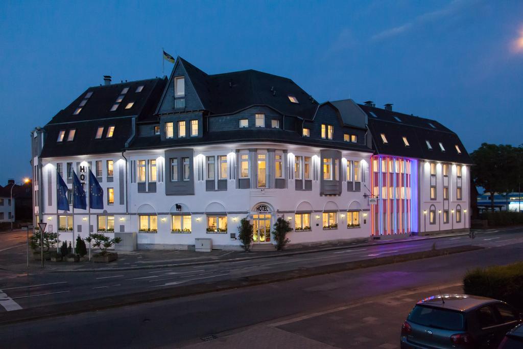 Hotel Moerser Hof Bagian luar foto