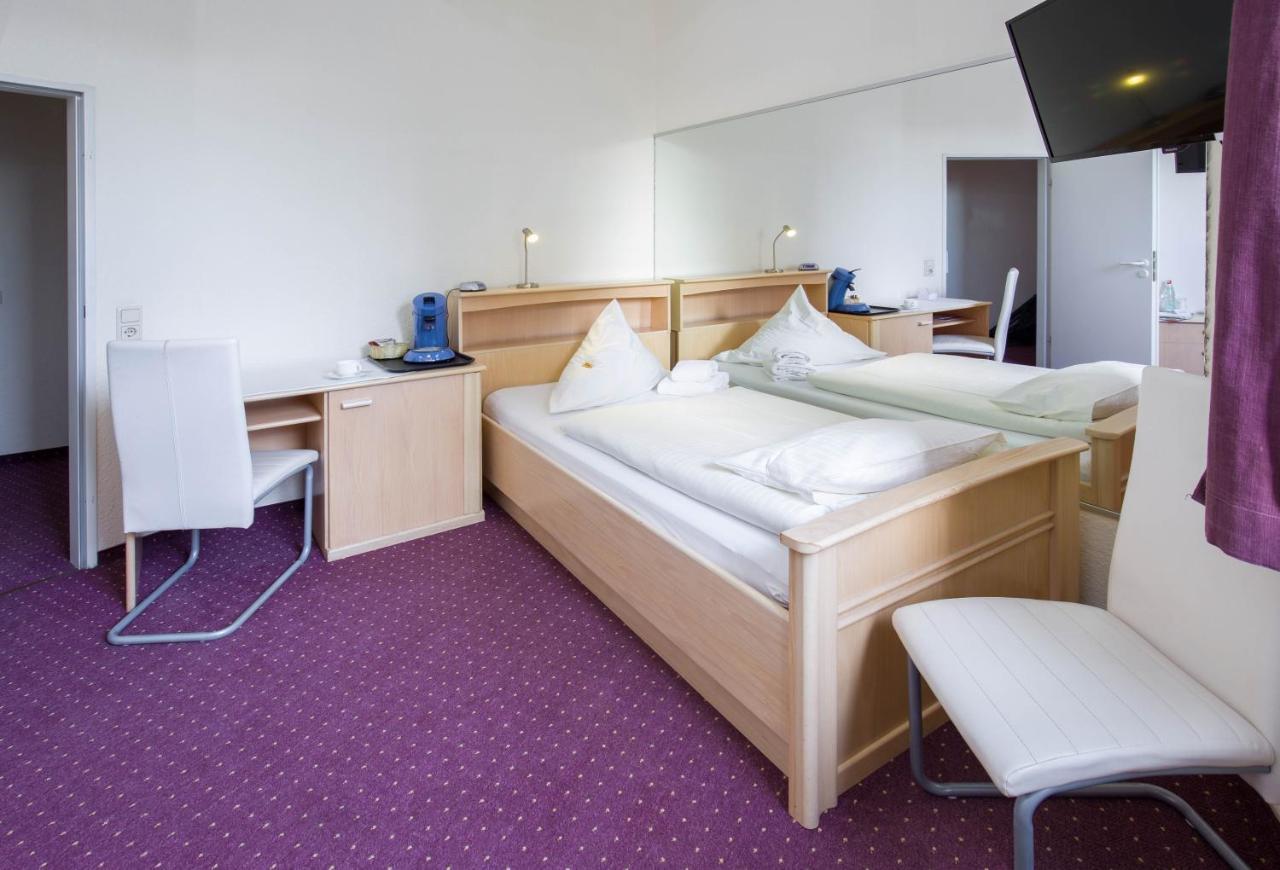 Hotel Moerser Hof Bagian luar foto
